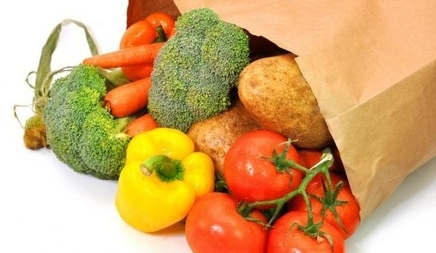 Ποια φρούτα και λαχανικά μας αδυνατίζουν και ποια μας παχαίνουν
