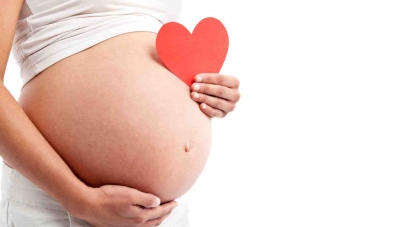Εγκυμοσύνη μετά τα 35: Ποιοι είναι οι βασικοί κίνδυνοι