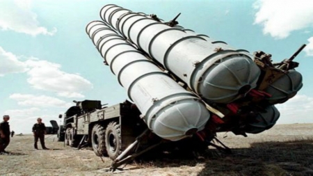 Ιράν: Η Μόσχα ξεκίνησε διαδικασίες για την παράδοση των S-300