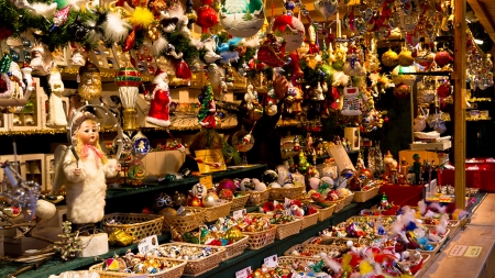 Περίεργες Χριστουγεννιάτικες παραδόσεις ανά τον κόσμο