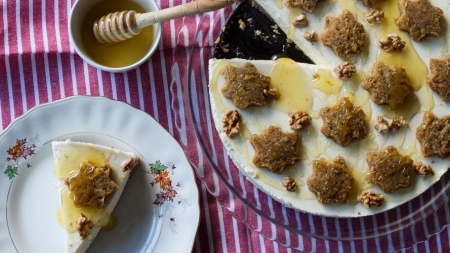 Cheesecake με μελομακάρονα – akispetretzikis.com