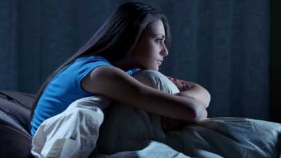 Kίνδυνο για αϋπνία δημιουργεί η χρήση κινητού πριν τον ύπνο
