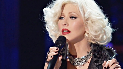 Η Christina Aguilera είναι μια disco queen στο video “Telepathy”