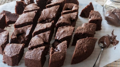 Brownies με διπλή σοκολάτα