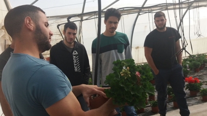 Eκπαιδευτική επίσκεψη των δευτεροετών φοιτητών του Προγράμματος Σπουδών “Κηποτεχνία και Σχεδιασμός Κήπου” του KES College σε Φυτώριο Παραγωγής Γλαστρικών Φυτών